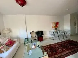 R4 Apartment next to Plaza de España and Metro