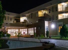 Golden Alpine Hotel & Resort Yola, hótel í Yola