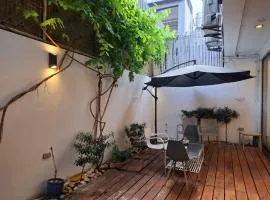 Modern Villa - Cozy and Breezy