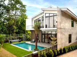 Mar Selva by Koala V1 4 BR villa near Thalassa