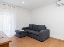 Casa da Petisqueira 54, Paredes-Oporto