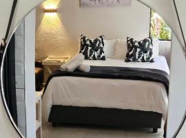 Jacuzzi, Airport, St George's Park, hotel with hot tubs in Gqeberha