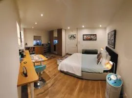 Highly recommended apartment steps from the lake