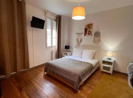 Hôtes de Micouleau - près de Saint-Émilion, hotel v destinaci Vignonet