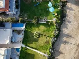 The Seaside Villa