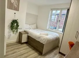 Lancaster Apartment