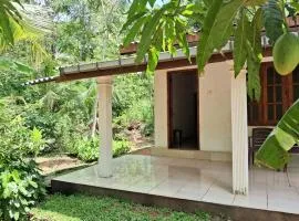 Hiriwadunna Home Stay