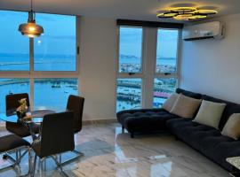 Ph The sands apartments & mall, παραλιακό ξενοδοχείο στην Πόλη του Παναμά
