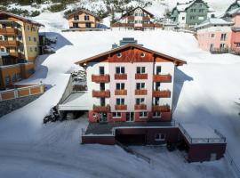 Hotel Laaxerhof, hótel í Obertauern