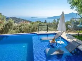 KaşKalkan Deniz manzaralı Havuzlu Bahçeli Villa