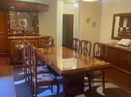 Apto Familiar 4 QUARTOS E 2 BANHEIRO, hotel i Uruguaiana