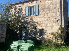 Gîte de charme champêtre, hotel v destinaci Laburgade