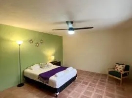 Casa en el Centro de Mérida, 5 habitaciones y 3 baños, ideal para grupos
