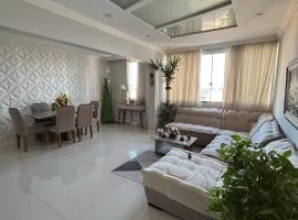 Apartamento com Vista Privilegiada Carnaval Avenida Sete