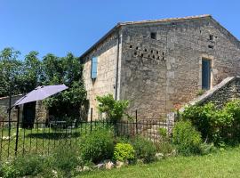 Gîte de charme champêtre, Hotel in Laburgade