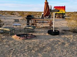 Tribal Camp- BRING YOUR OWN TENTS, hótel í Sunfair Heights