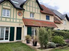 Nice house with garden near the beach