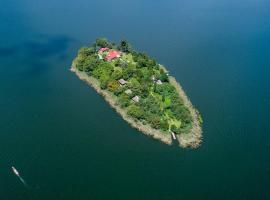 Sharp Island Gorilla Lodge, Lake Bunyonyi, hotel v destinaci Kashasha