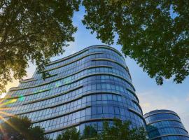 Paragraph Freedom Square, a Luxury Collection Hotel, Tbilisi, hotel s jacuzzi v destinaci Tbilisi City