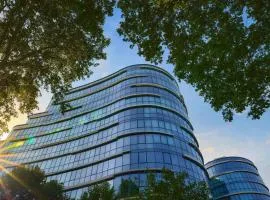 Paragraph Freedom Square, a Luxury Collection Hotel, Tbilisi