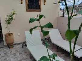 Dar Manzakin