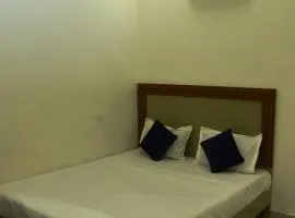 Hotel J K and Restaurant Couple Friendly