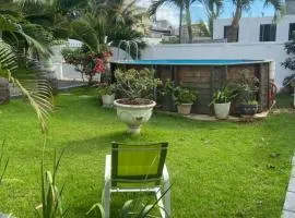 Le Botanic Oasis 3 beds summer vacation private villa with private pool and garden albion