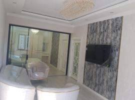 Olmos Recidense, hotel v destinaci Qŭyliq