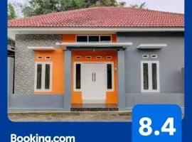 Super OYO 92118 Alif House Syariah 2