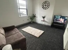 Spacious Apartment near train station with a parking space