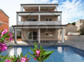 Beautiful Home In Banj With Wifi, hotel in Banj