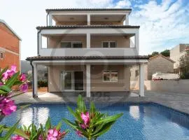 Beautiful Home In Banj With Wifi