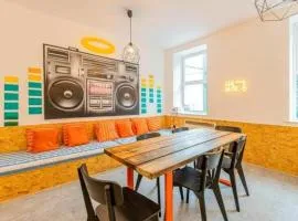 Horse & Groom Apartments