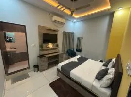 Hotel Jawahar Ji Pandya and Restaurant