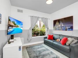 Disney Accessibility Star Wars Vacation Apartment Near Parks, Ferienwohnung mit Hotelservice in Orlando