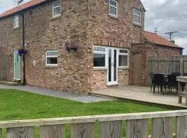 The Granary, Field House Farm, countryside location near York