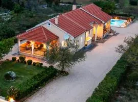 Holiday home Fabio in Dalmatia with swimming pool