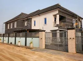 TY LUX Apartment