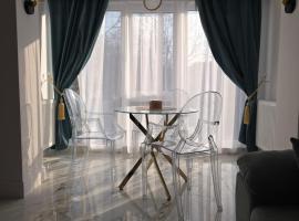 Luxury apartments, hotel con estacionamiento en Giurgiu