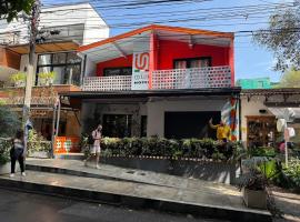 CoLinkHouse Hotel, hótel í Medellin
