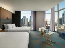 Aloft Chicago Downtown River North