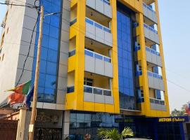 R&eacute;sidence h&ocirc;teli&egrave;re MEDOM Palace, Bastos, hotel com estacionamento em Iaund&eacute;