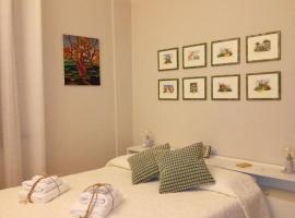 Sunset Guest House, hotel v destinaci Montelopio