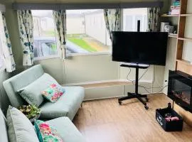KEE Holiday Home Caravan