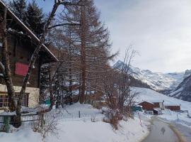Chalet Alpin vue Dent Blanche, chal&eacute; alpino em La Forclaz