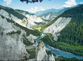 Casa Suvita , Alpine Luxury Apartment Surselva
