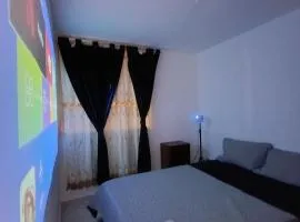 Apartamento Amoblado con Excelente Ubicación
