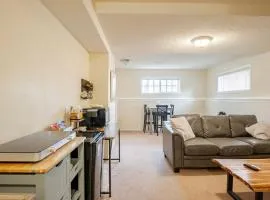 Cozy Basement Near RiverPathways