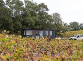 ARBY - Irvine Wines Tiny Home, domek nebo chatka v destinaci Craneford
