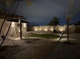 4 Bedrm 2 Ba Office WiFi Hiking House Central Phx